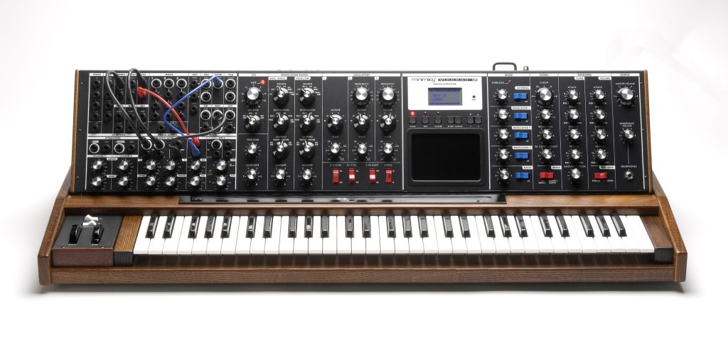 Moog Minimoog Voyager XL synthesizer