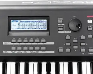 Yamaha MOXF6 display keyboard