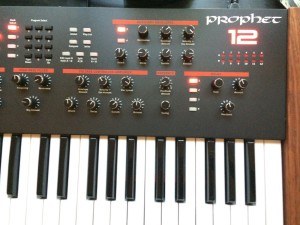 Dave Smith Prophet 12 review display