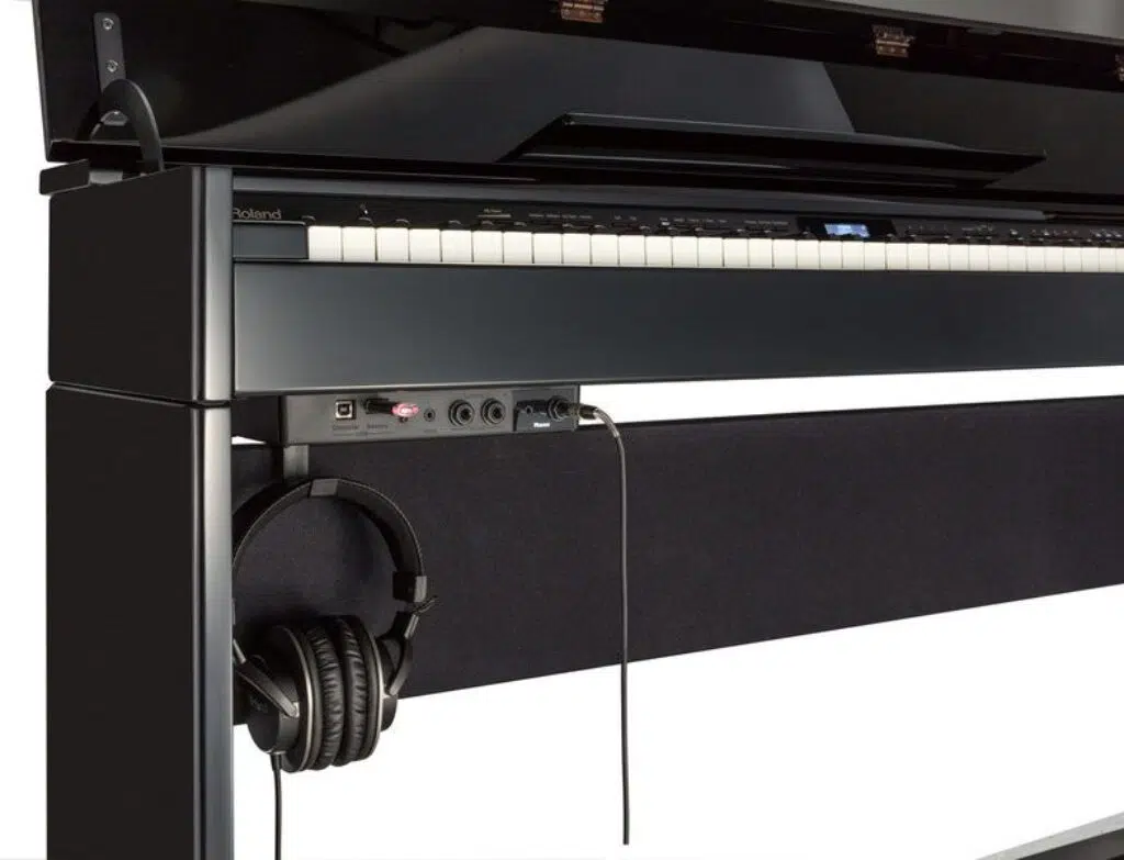 roland dp603 speakers connectiviteit functies digitale piano