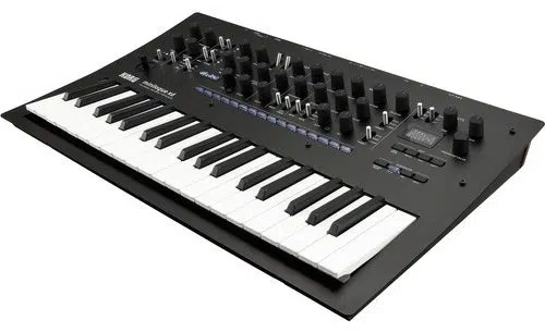 synthesizer korg minilogue review
