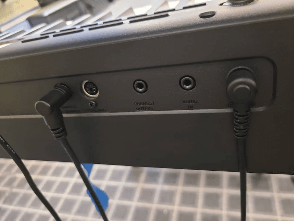 aansluitingen Casio CDP-S360